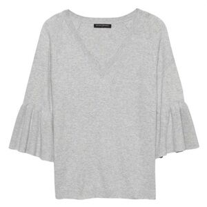 Banana Republic | 3/4 Bell Sleeve V Neck Sweater- XS